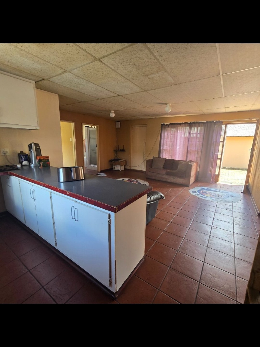 13 Bedroom Property for Sale in Universitas Free State